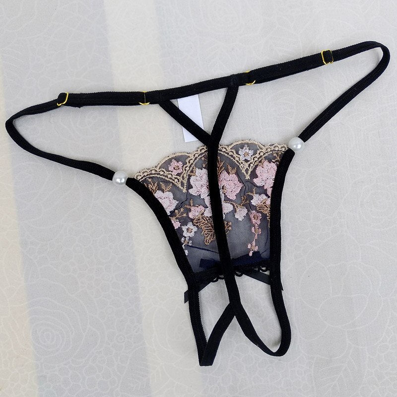 Lingerie Sissy Broderie fleurie